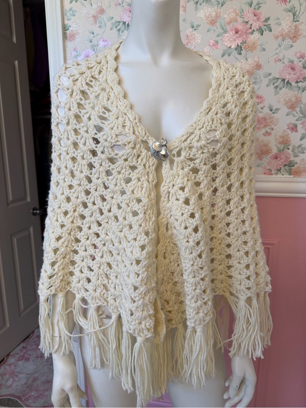 American Vintage Cream Crochet Fringe Poncho